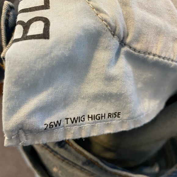 Urban Outfitters BDG distressed jeans never worn - Picture 4 of 8